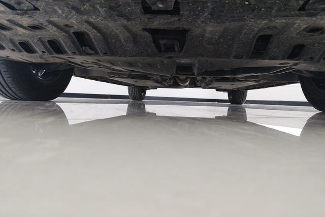 Changan Eado 2024 PLUS 1.4 T DCT — фото 11