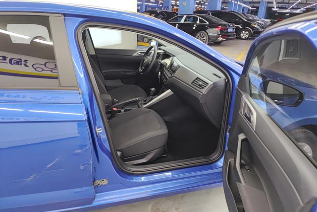 Volkswagen Polo id 3804378 из Китая 16