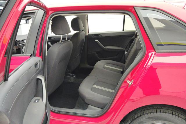 Skoda Xindong 2020 Красный из Китая, фото 3