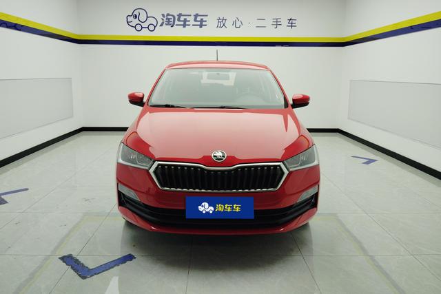 Skoda Xindong 2020 Красный из Китая, фото 5