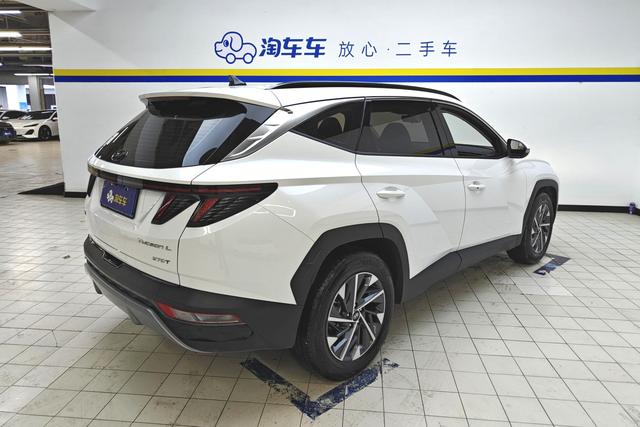 Hyundai Tucson 2023 L 1.5 T GLX 2 WD — фото 3
