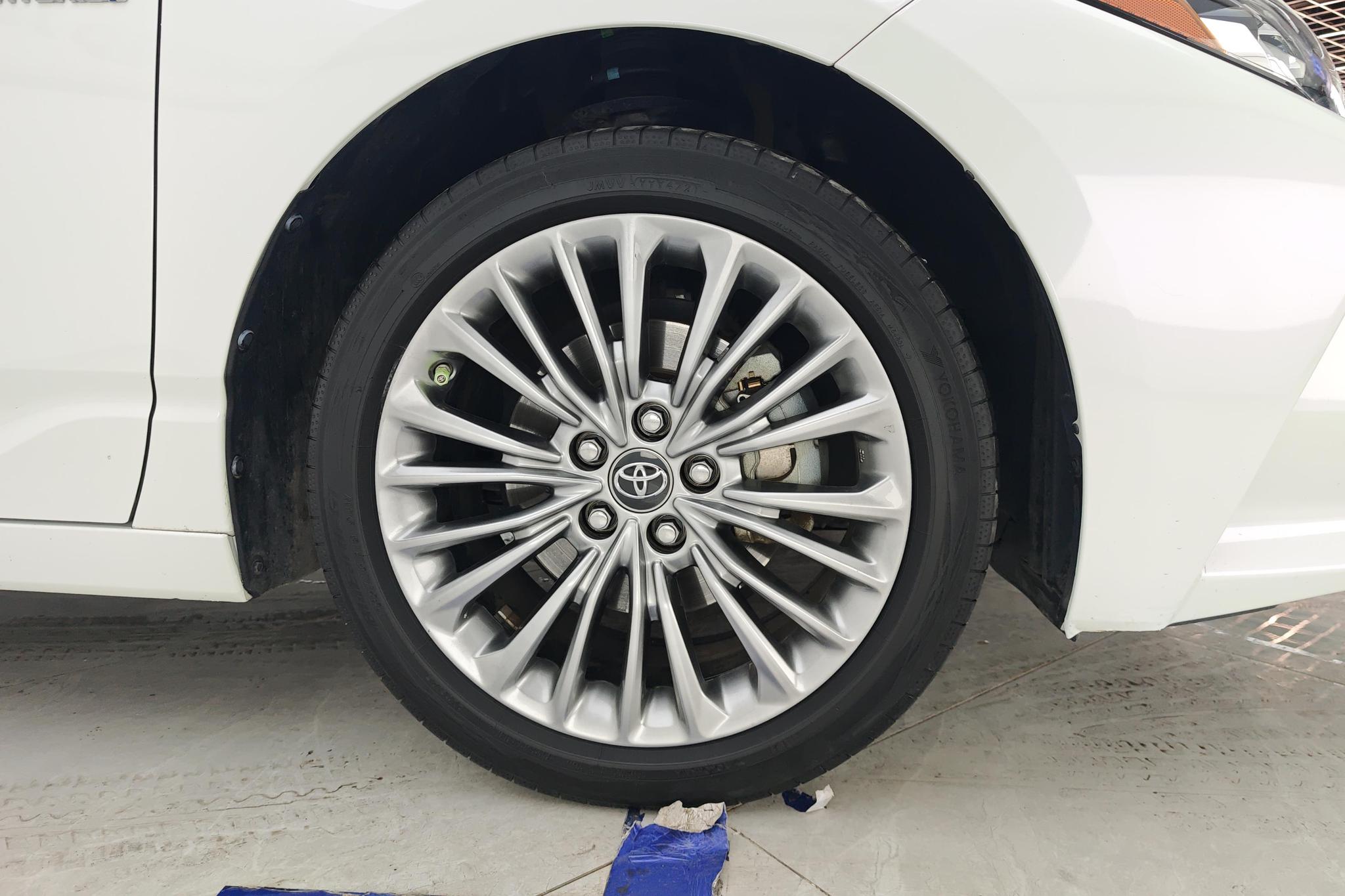 Toyota Avalon 2019 2.5L XLE Luxury VI