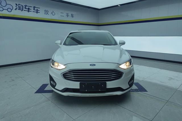 Ford Mondeo 2020 — фото 2