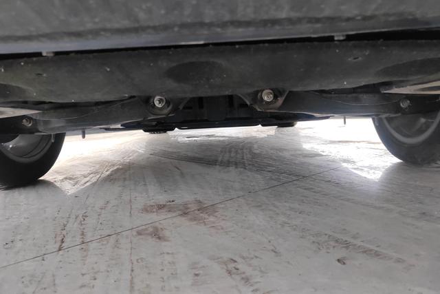 Red flag E-QM5 2023 Черный из Китая, фото 6