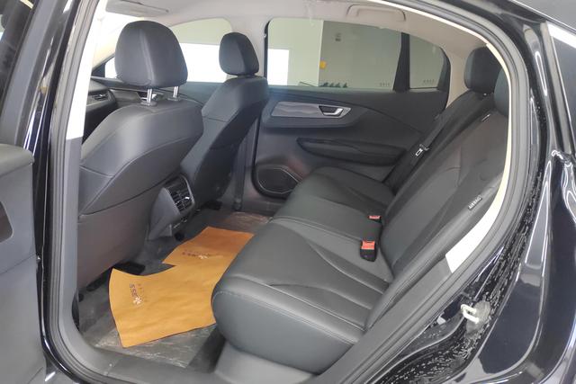 Red flag E-QM5 id 3785760 из Китая 16