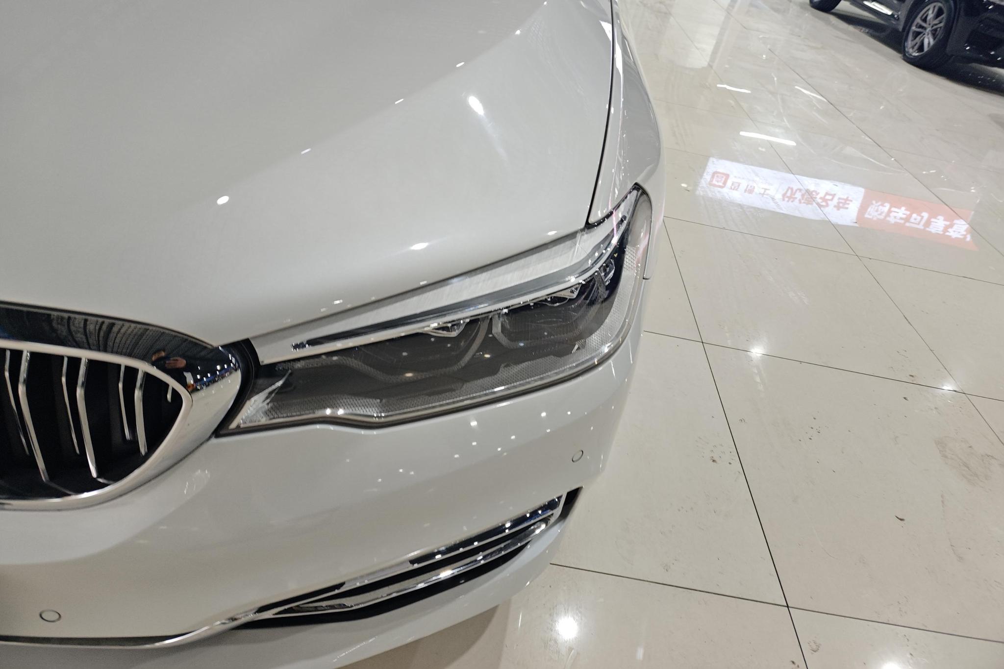 BMW 5 серииPHEV 5 PHEV 2020 530Le Luxury