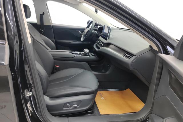 Red flag E-QM5 id 3785757 из Китая 10