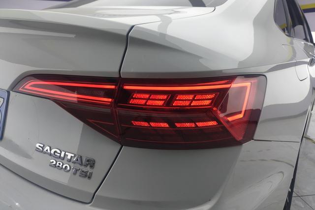 Volkswagen Sagitar id 3768847 из Китая 18