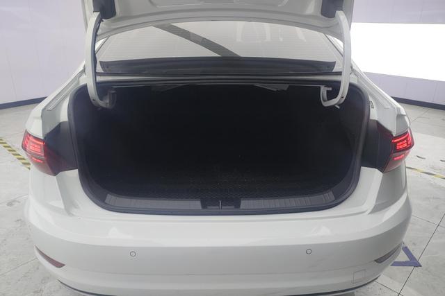 Volkswagen Sagitar id 3768847 из Китая 24