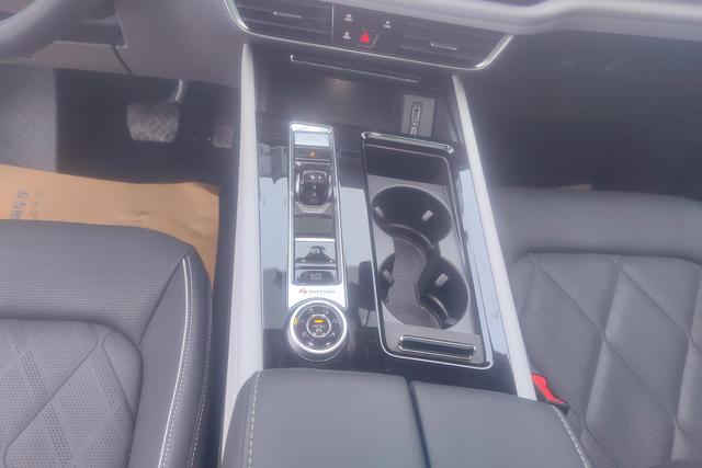 Volkswagen Teramont 2024 380 TSI 4 WD — фото 14