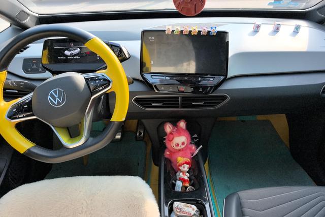 Volkswagen ID.3 2023 Белый из Китая, фото 4