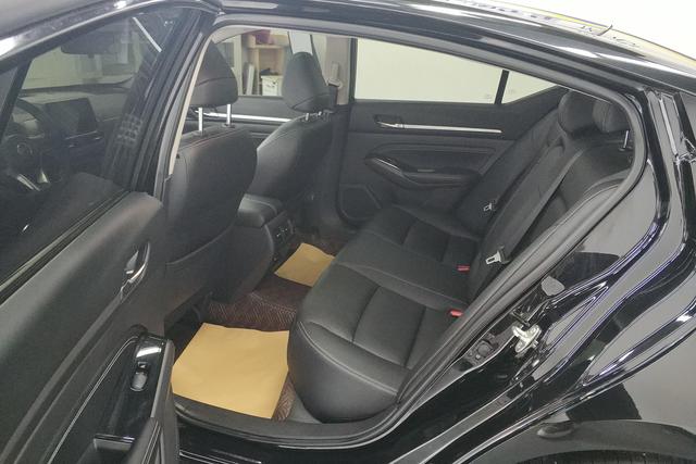 Nissan Teana 2022 Черный из Китая, фото 6