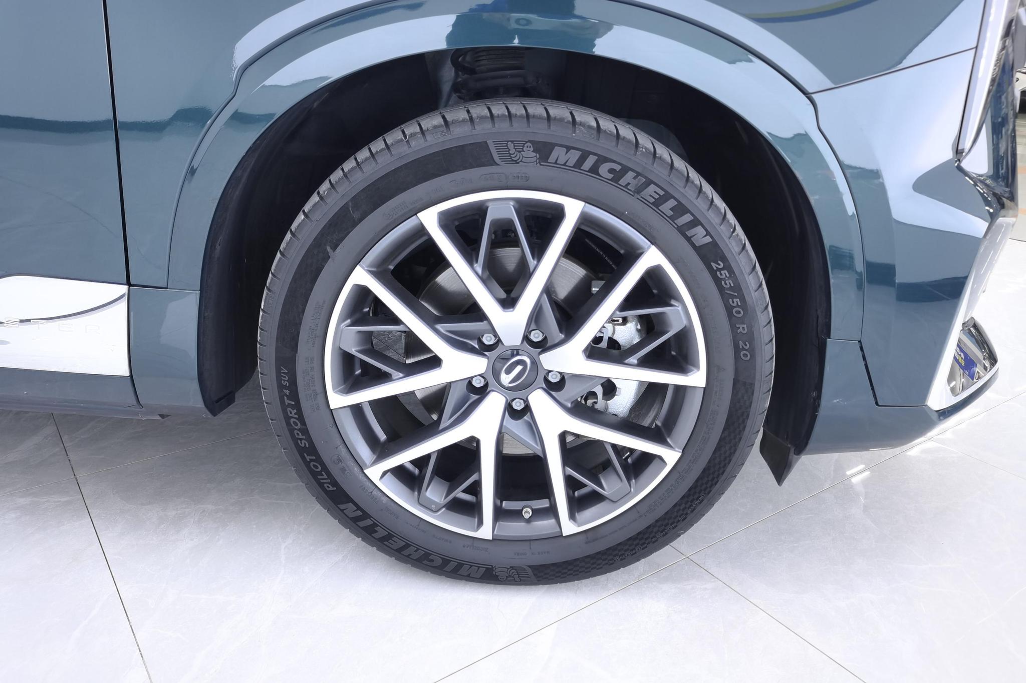 GAC GS8 2022 2.0TM Luxury 7 мест