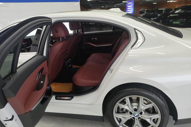BMW i3 2025 e Drive 35 L — фото 16