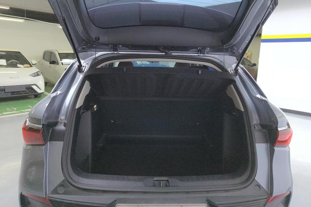 BYD Yuan PLUS 2024 Темно-серый из Китая, фото 5