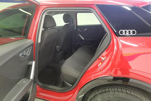 Audi Q2L 2021 Красный из Китая, фото 6