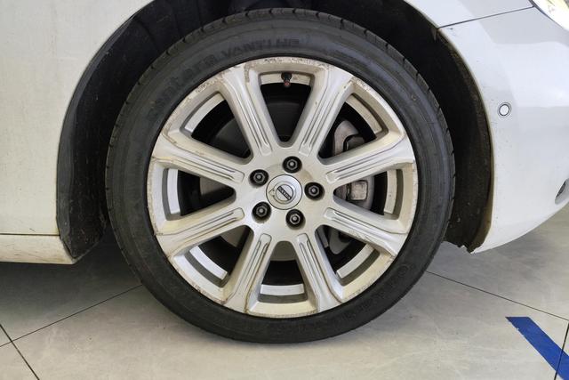 Volvo V40 2019 Белый из Китая, фото 5