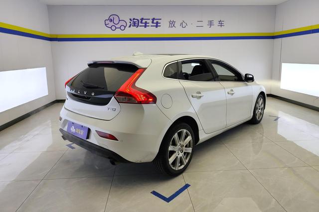 Volvo V40 id 3823278 из Китая 8