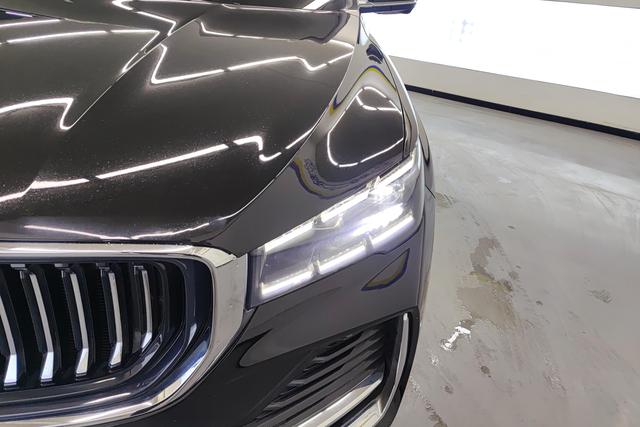 Geely Automobile Xingyue L 2023 Черный из Китая, фото 3