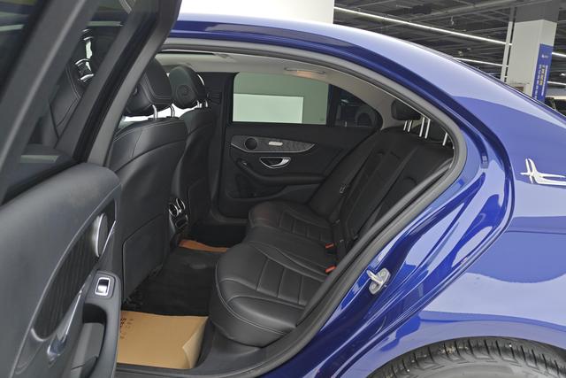 Mercedes-Benz C-Class 2019 C 180 L — фото 16