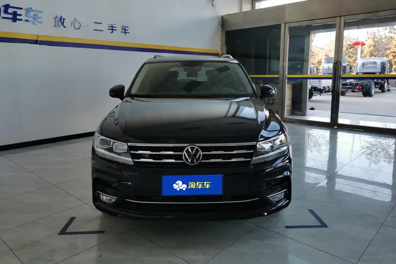 Volkswagen Tiguan L 330 TSI AT 2 WD R-Line — фото 2