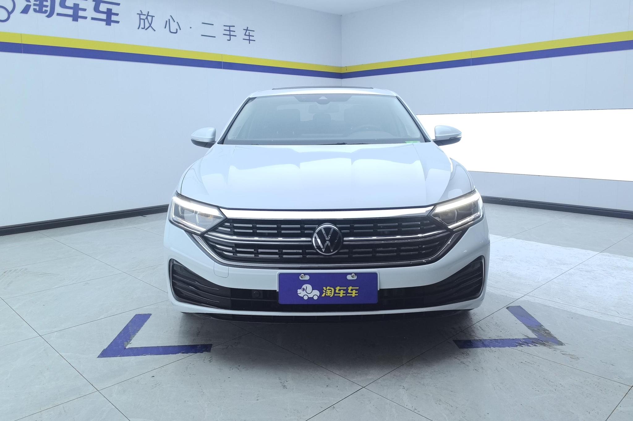 Volkswagen Sagitar 2023 300TSI DSG