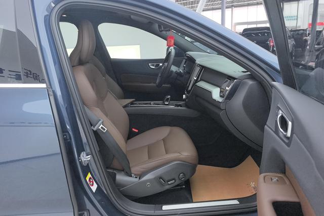 Volvo XC60 id 3784527 из Китая 9