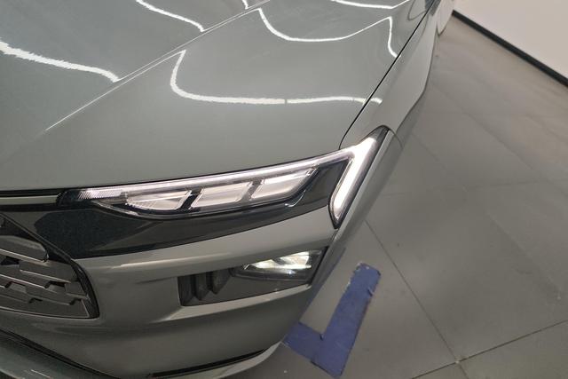 Ford Mondeo 2023 Eco Boost 245 Luxury — фото 4
