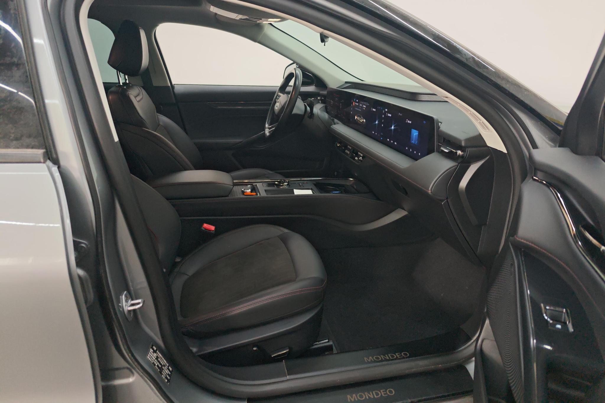 Ford Mondeo 2023 EcoBoost 245 Luxury