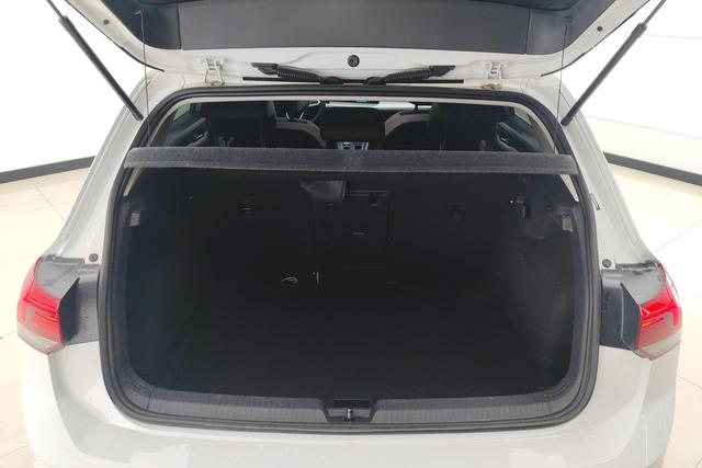 Volkswagen Golf 2023 280 TSI DSG Pro — фото 17