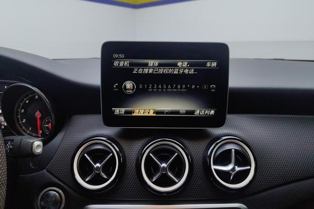 Mercedes Benz GLA 2019 — фото 13