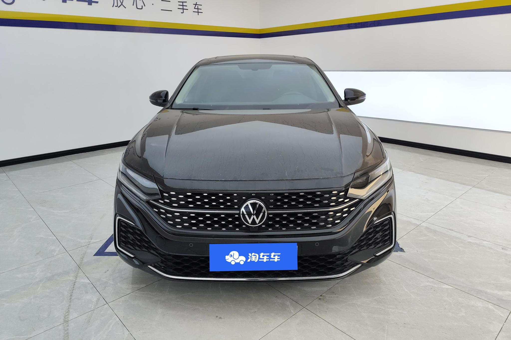 Volkswagen Passat 2023 330TSI Elite