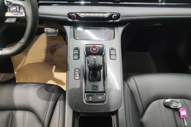 GAC Trumpchi Shadow Leopard id 3823665 из Китая 9