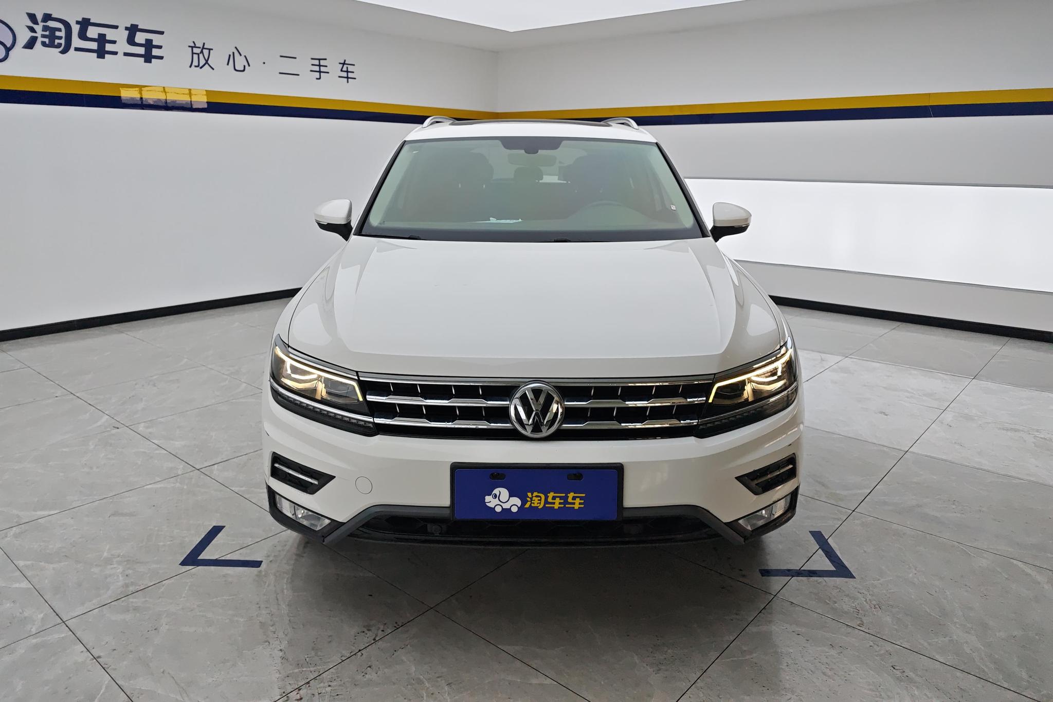 Volkswagen Tiguan L L 2017 330TSI AT Flagship