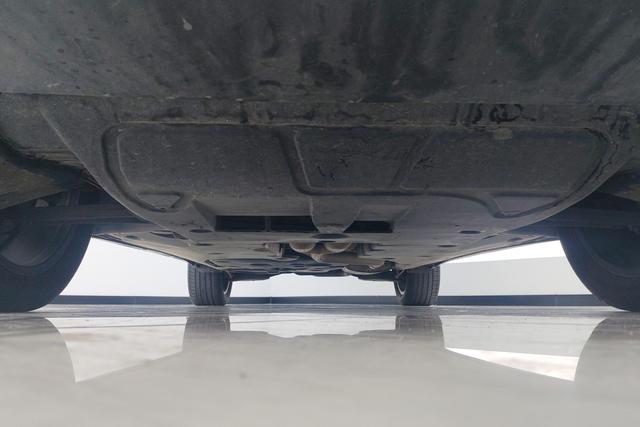 Volkswagen Tavendor 2023 380 TSI 4 WDR-Line — фото 6
