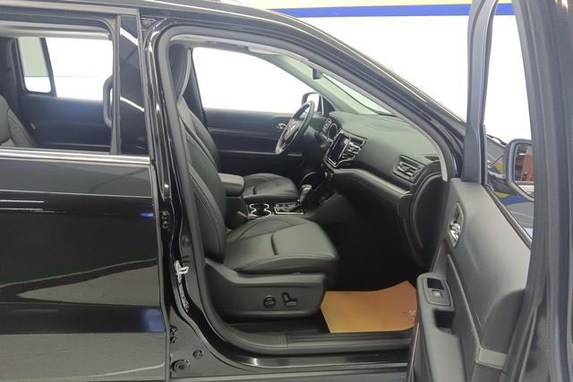 Jeep Grand Commander 2020 2.0 T 2 WD — фото 15