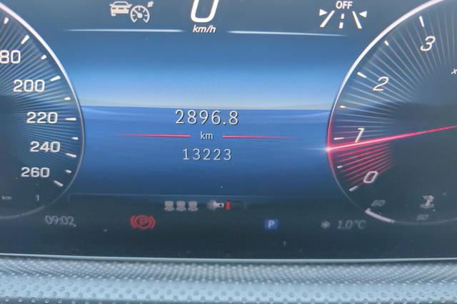 Mercedes-Benz A-Class 2023 A 200 L — фото 13