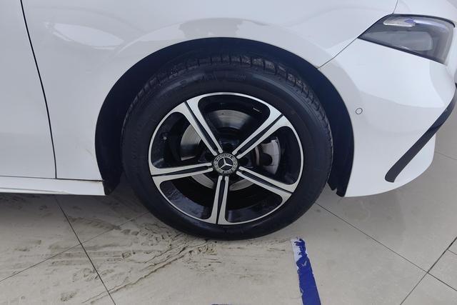 Mercedes-Benz A-Class 2023 A 200 L — фото 9