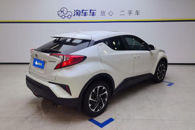 Toyota IZOA 2020 2.0 L — фото 3