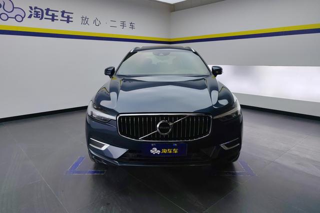 Volvo XC60 2021 T 5 4 WD — фото 2