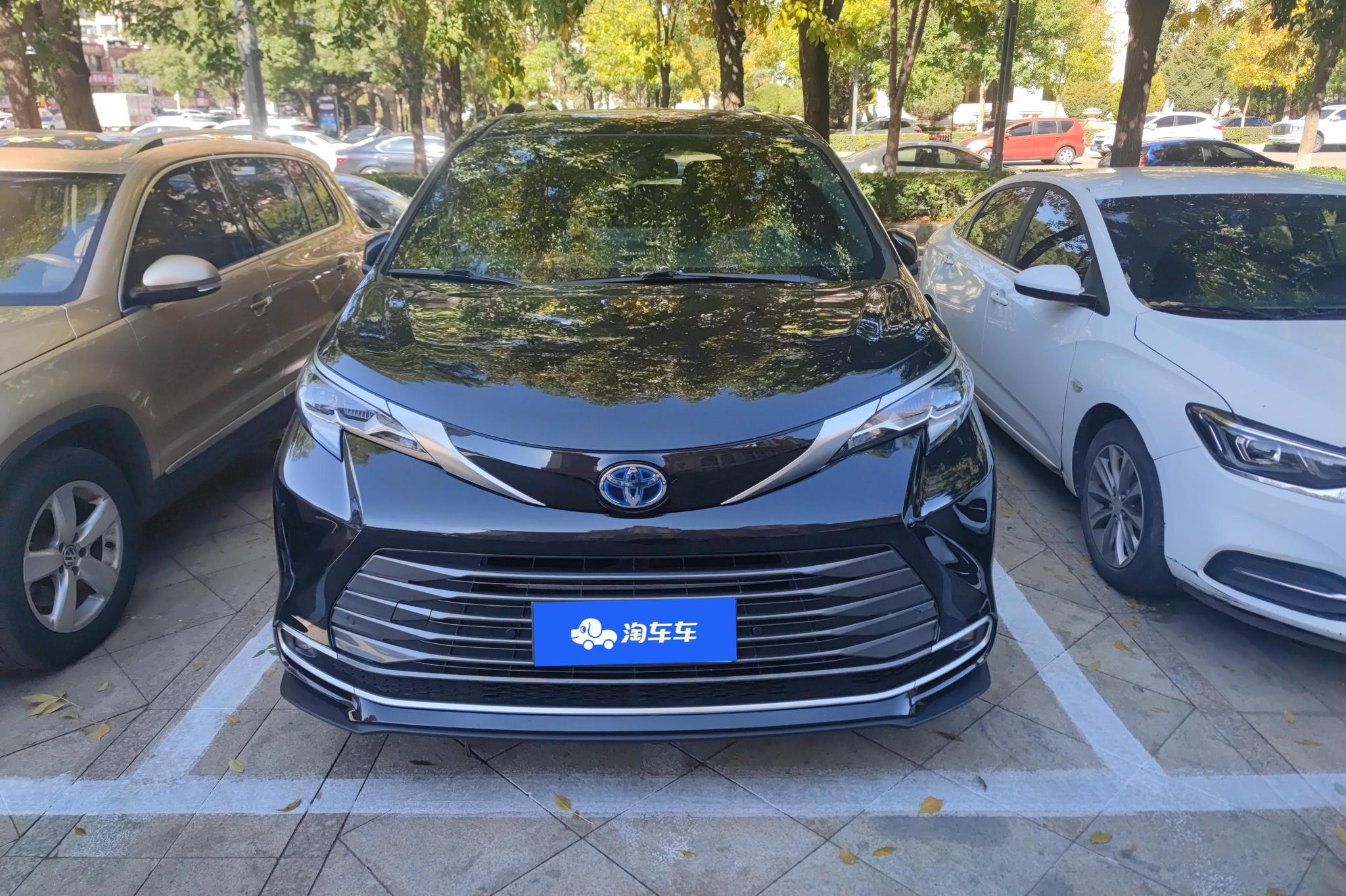 Toyota Sienna 2021 2.5L Luxury