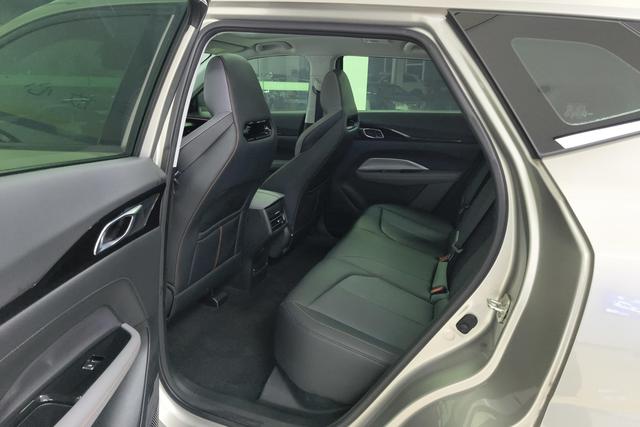 Changan Auchan Z6 id 3768874 из Китая 11