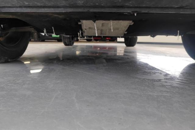 Red flag HS5 id 3784263 из Китая 17