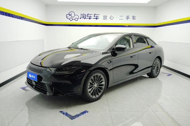 Zeekr C01 - фото 1