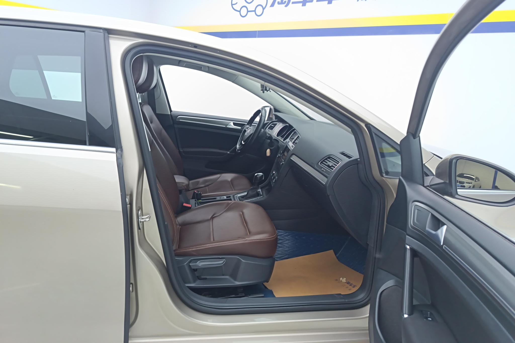 Volkswagen Golf 2016 230TSI AT Comfort
