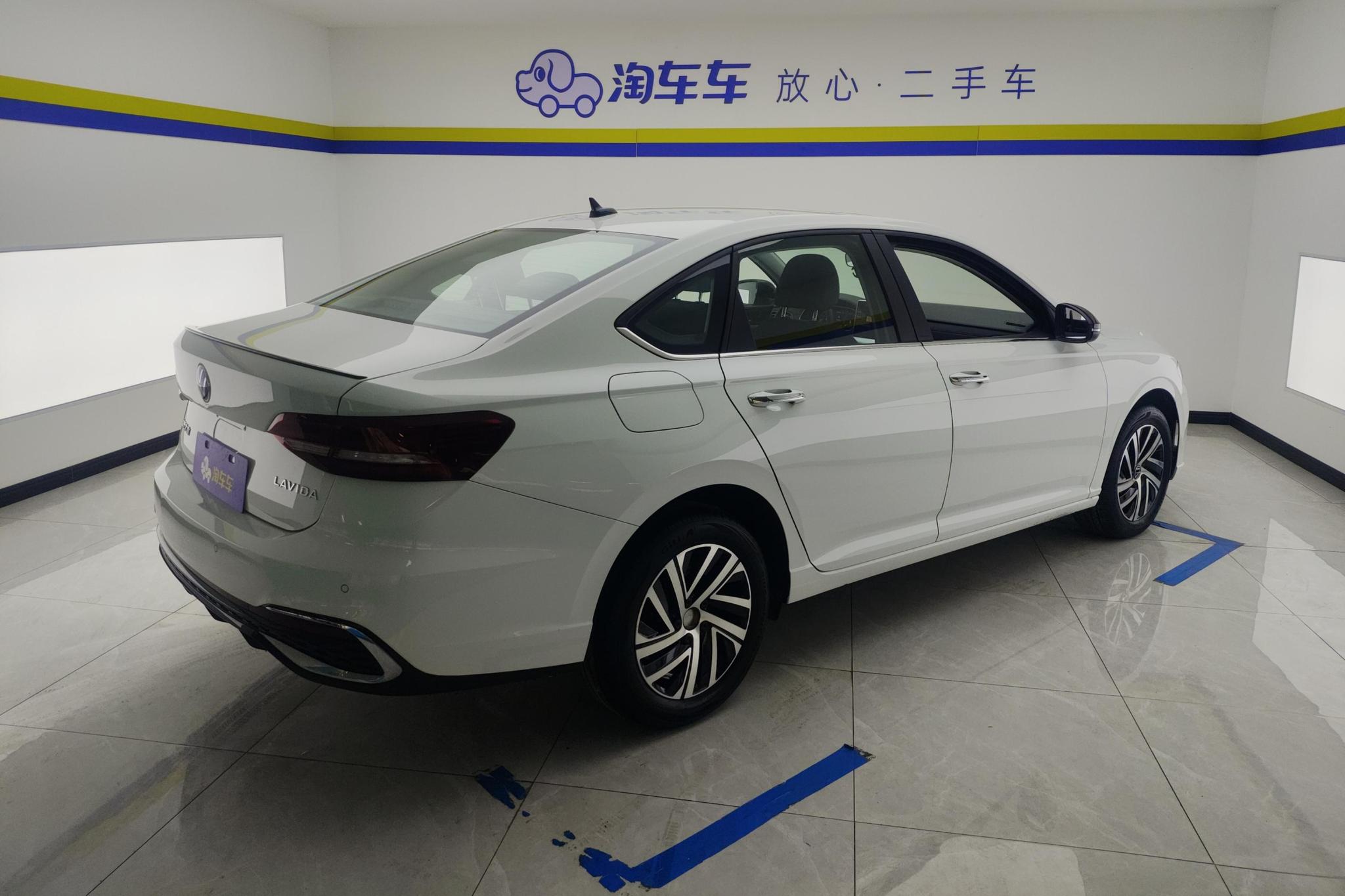 Volkswagen Lavida 2024 300TSI DSG Lead