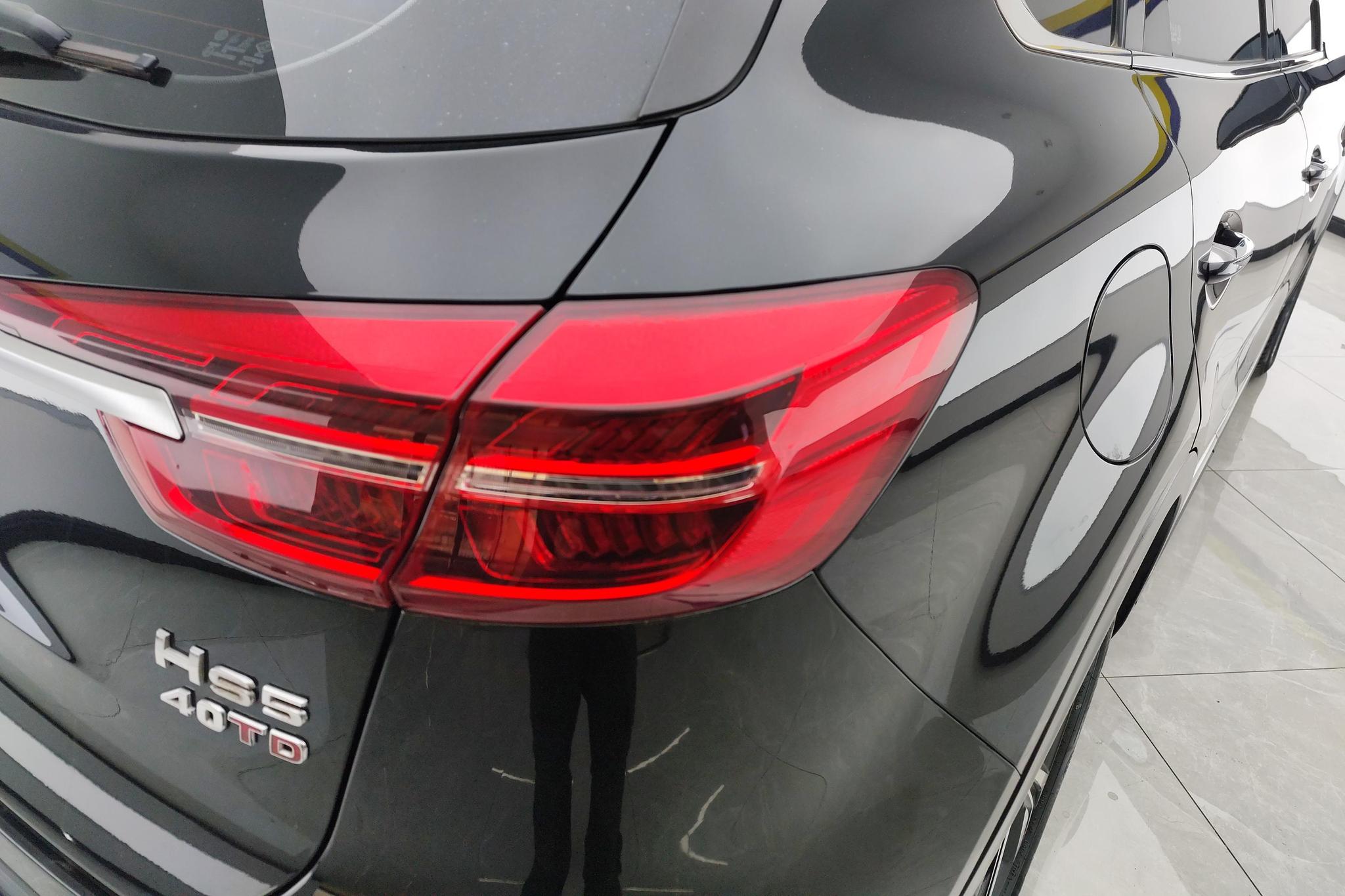 Hongqi HS5 2022 2.0T