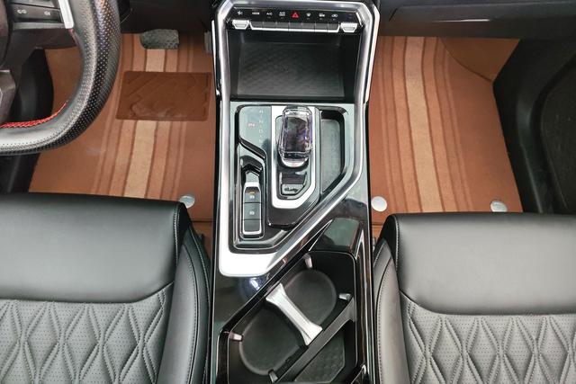 Wuling Asta 2022 2.0 L DHT — фото 12