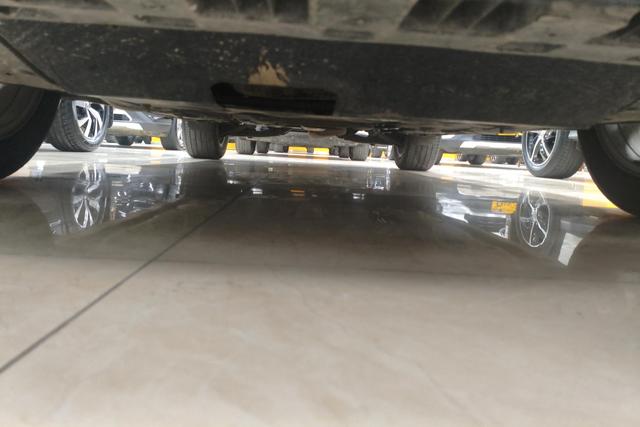 Cadillac XT4 id 3781602 из Китая 11