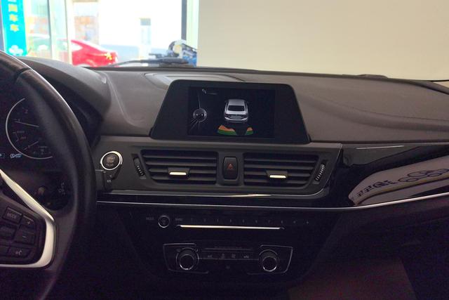 BMW 1 Series 2017 — фото 11